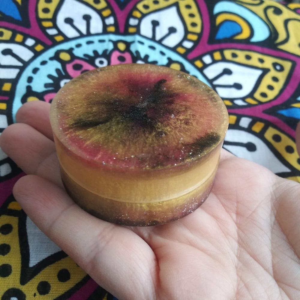 Spice Grinder Epoxy Resin Art 420 Bud Flower Grinders Handmade Pocket - Picture 4 of 16